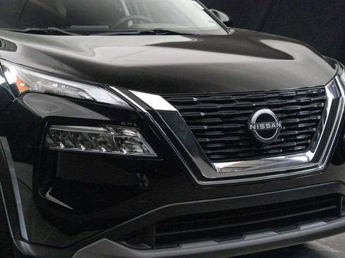 Used 2023 Nissan Rogue SV AWD/4WD image 4