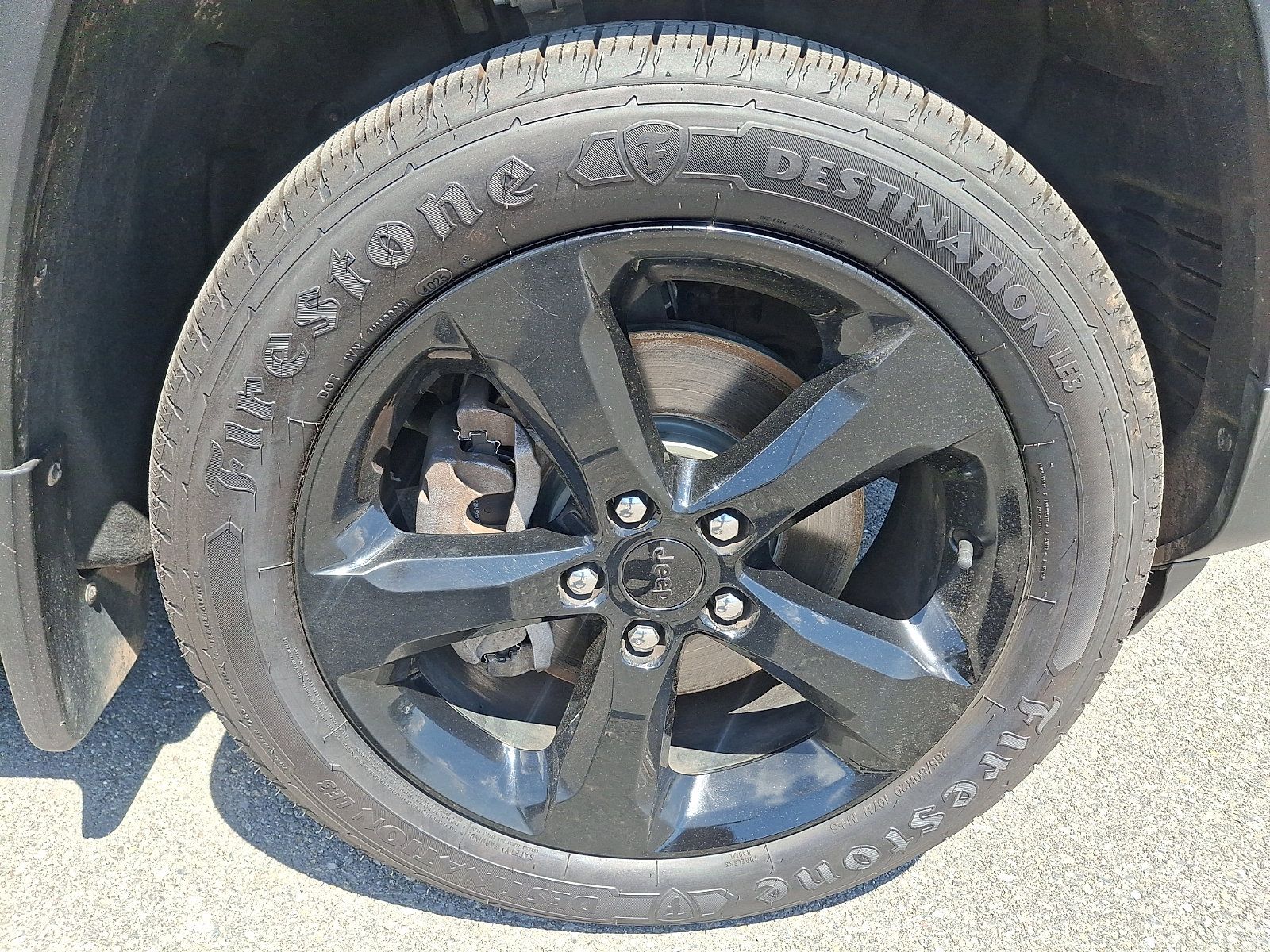 Used 2023 Jeep Grand Cherokee L Laredo AWD/4WD image 8