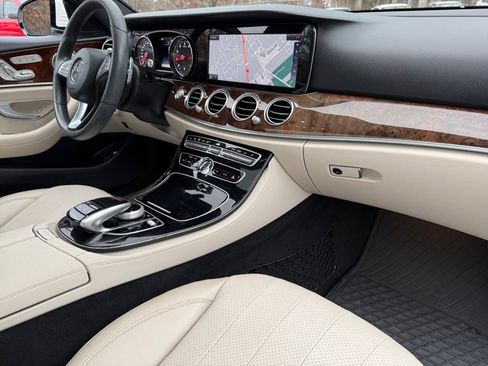 Used 2017 Mercedes-Benz E 300 image 35