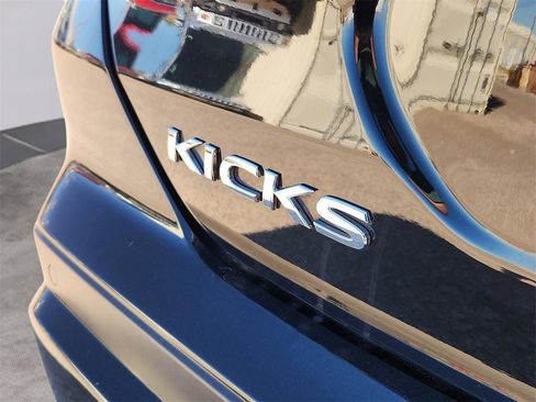 Used 2024 Nissan Kicks SV image 10