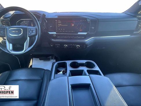 Used 2025 GMC Sierra 1500 SLT image 15
