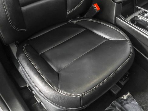 Used 2021 Ford Explorer XLT w/ Equipment Group 202A image 50