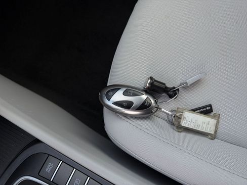 Used 2025 Hyundai Kona SEL image 21