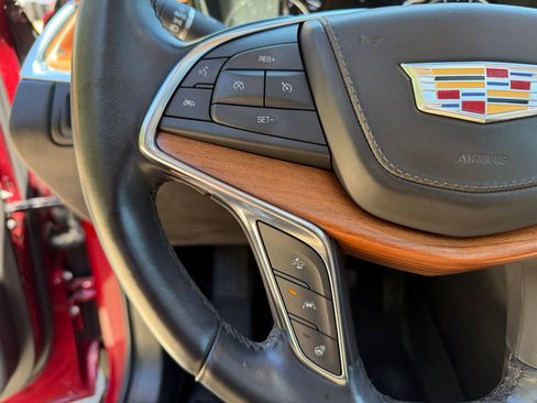 Used 2019 Cadillac XT5 Platinum AWD/4WD image 13
