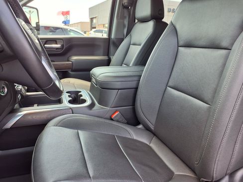 Used 2023 GMC Sierra 2500 SLT w/ SLT Convenience Package AWD/4WD image 3