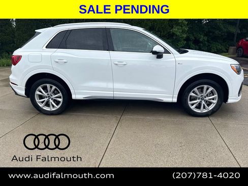 Used 2022 Audi Q3 2.0T Premium w/ Convenience Package AWD/4WD image 4