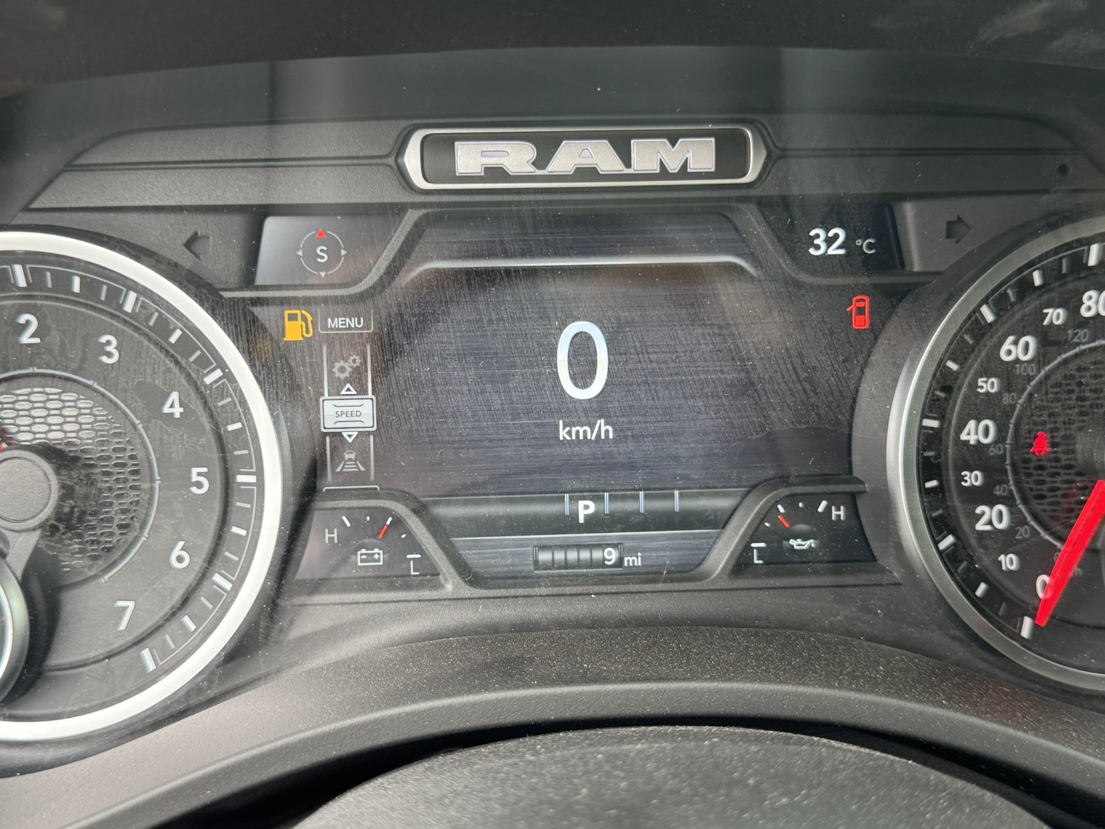 New 2026 RAM 1500 Express AWD/4WD image 32