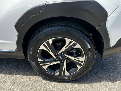 Used 2024 Subaru Crosstrek 2.0i Premium w/ Crosstrek Mirror Package AWD/4WD image 11