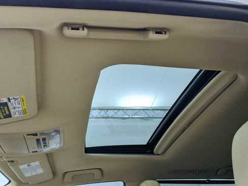 Used 2017 Toyota Highlander Limited image 15