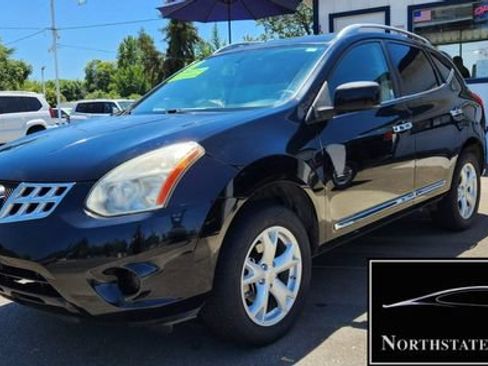Used 2011 Nissan Rogue SV w/ Premium Pkg AWD/4WD image 15