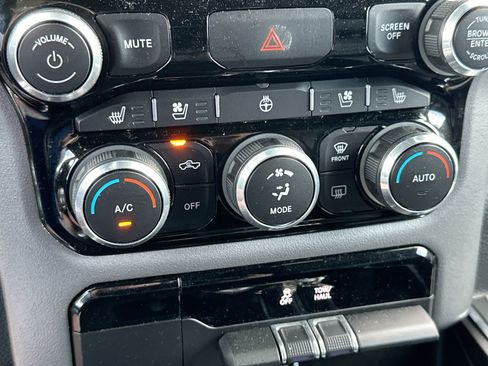 Used 2024 RAM 1500 Laramie RWD image 19