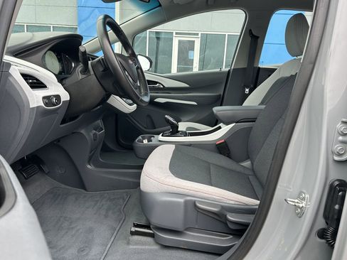 Used 2021 Chevrolet Bolt LT FWD image 12