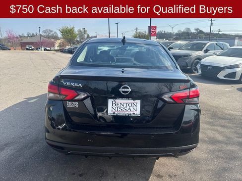 New 2025 Nissan Versa SR w/ Trunk Package image 8