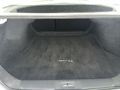 Used 2024 Nissan Sentra SV FWD image 27