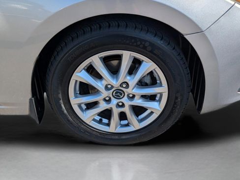 Used 2016 MAZDA MAZDA3 i Sport w/ Preferred Equipment Package image 28