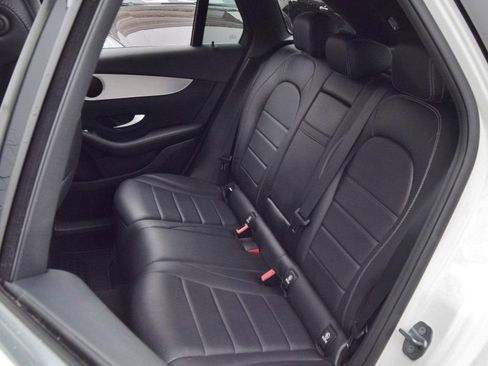 Used 2019 Mercedes-Benz GLC 300 4MATIC image 37