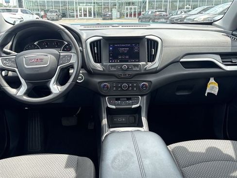 Certified 2024 GMC Terrain SLE w/ Driver Convenience Package AWD/4WD image 19