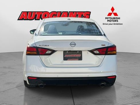 Used 2025 Nissan Altima 2.5 SR image 3