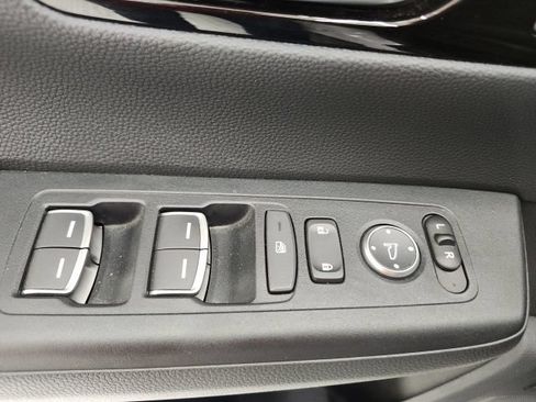 Used 2025 Honda CR-V EX-L image 45