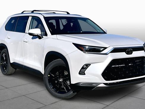 Used 2026 Toyota Grand Highlander Platinum image 2