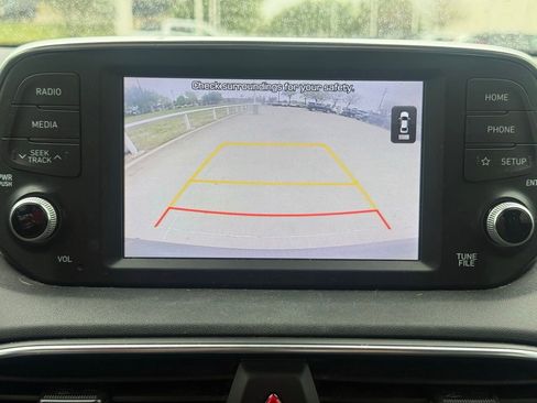 Used 2019 Hyundai Santa Fe SEL image 7