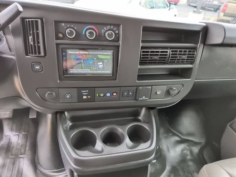 Used 2021 Chevrolet Express 2500 w/ Driver Convenience Package RWD image 15