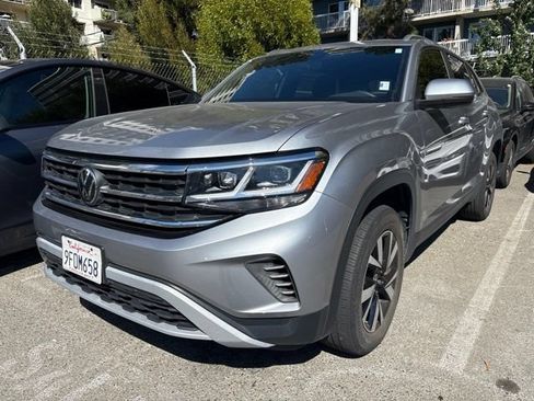 Certified 2023 Volkswagen Atlas Cross Sport SE FWD image 2