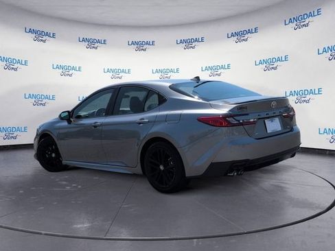 Used 2026 Toyota Camry SE FWD image 9