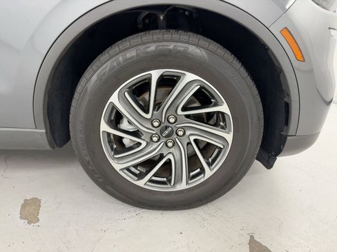 Used 2021 Lincoln Aviator 2WD w/ Elements Package image 12