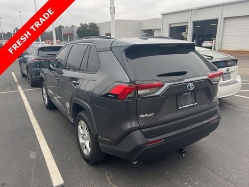 Certified 2021 Toyota RAV4 XLE w/ Convenience Package image 7