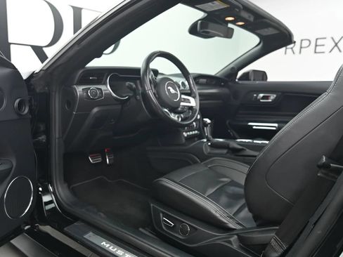 Used 2019 Ford Mustang GT Premium w/ GT Performance Package RWD image 35