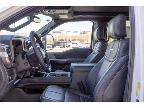 New 2026 Ford F350 Platinum w/ Tremor Off-Road Package AWD/4WD image 16