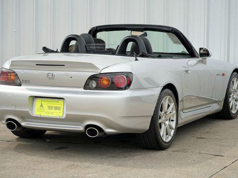 Used 2006 Honda S2000 image 32