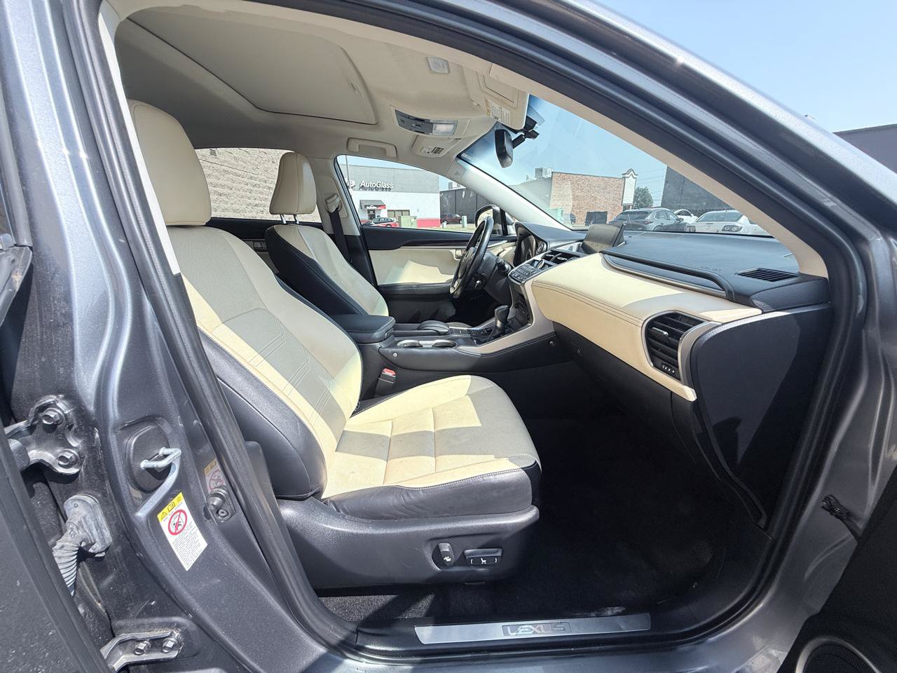 Used 2015 Lexus NX 200t FWD w/ Luxury Package image 11