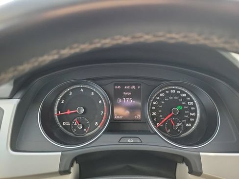 Used 2021 Volkswagen Atlas SE FWD image 21