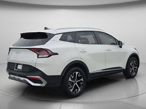 Used 2023 Kia Sportage EX AWD/4WD image 7