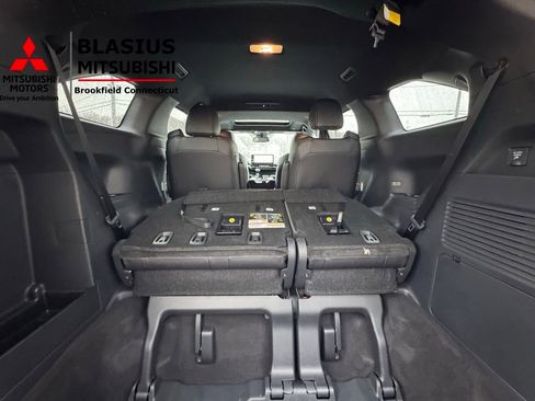 Used 2025 Toyota Sienna XSE w/ XSE Plus Package image 38