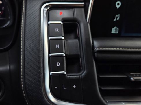 Used 2023 Chevrolet Tahoe Premier w/ Texas Edition RWD image 20