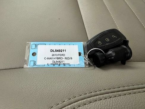 Used 2013 Ford C-MAX SEL FWD image 30