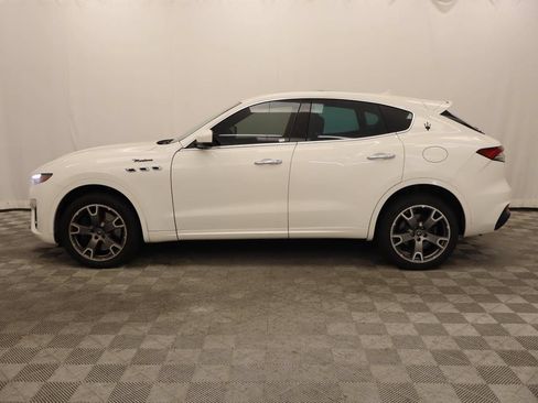 Used 2023 Maserati Levante Modena AWD/4WD image 2