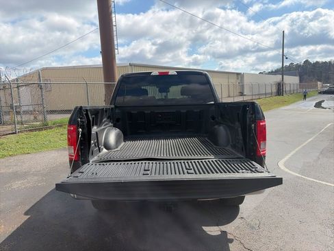 Used 2016 Ford F150 XLT image 10