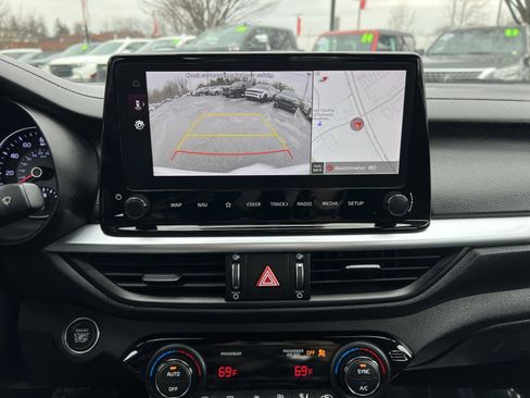 Used 2023 Kia Forte GT-Line w/ GT-Line Technology Package image 18