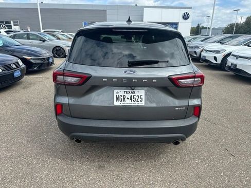 Used 2025 Ford Escape ST-Line Select AWD/4WD image 4