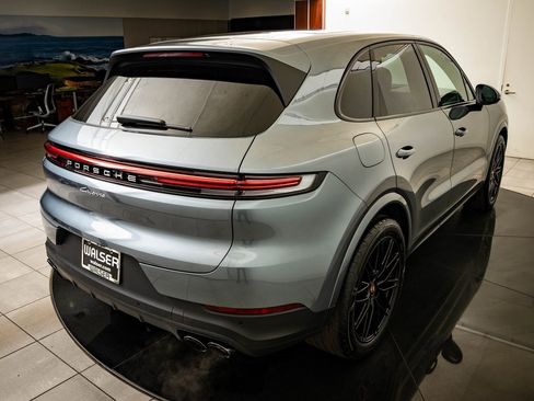 New 2026 Porsche Cayenne image 54