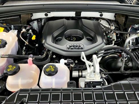 Used 2024 Jeep Grand Cherokee Trailhawk image 27