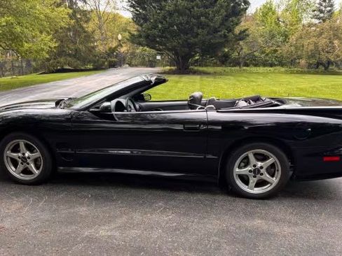 Used 1999 Pontiac Firebird Trans Am RWD image 2