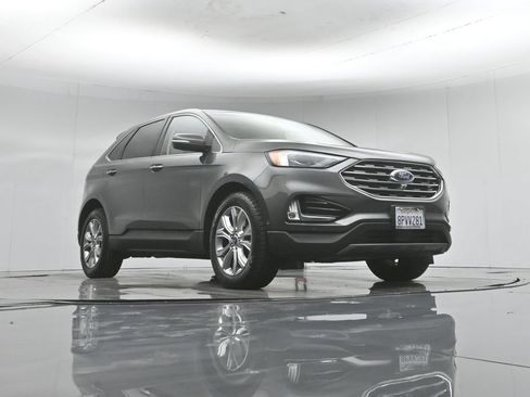 Used 2020 Ford Edge Titanium w/ Equipment Group 301A AWD/4WD image 49