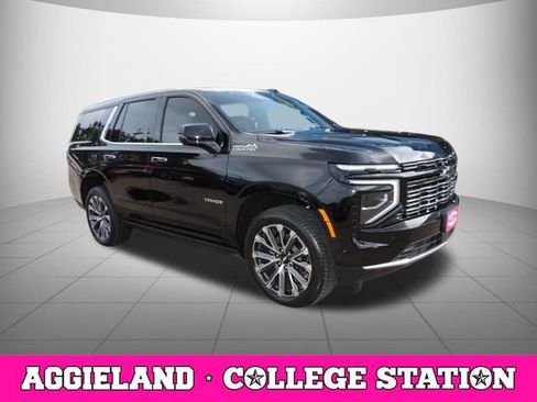 Used 2026 Chevrolet Tahoe High Country RWD image 3