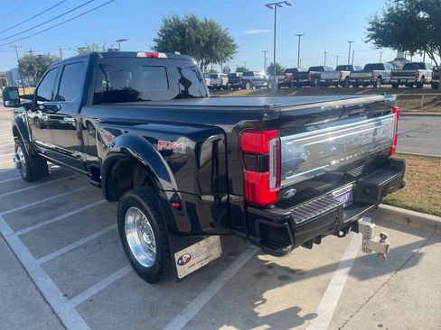 Used 2024 Ford F450 Platinum w/ FX4 Off-Road Package AWD/4WD image 4