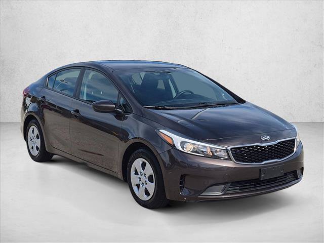 Used 2017 Kia Forte LX FWD image 3